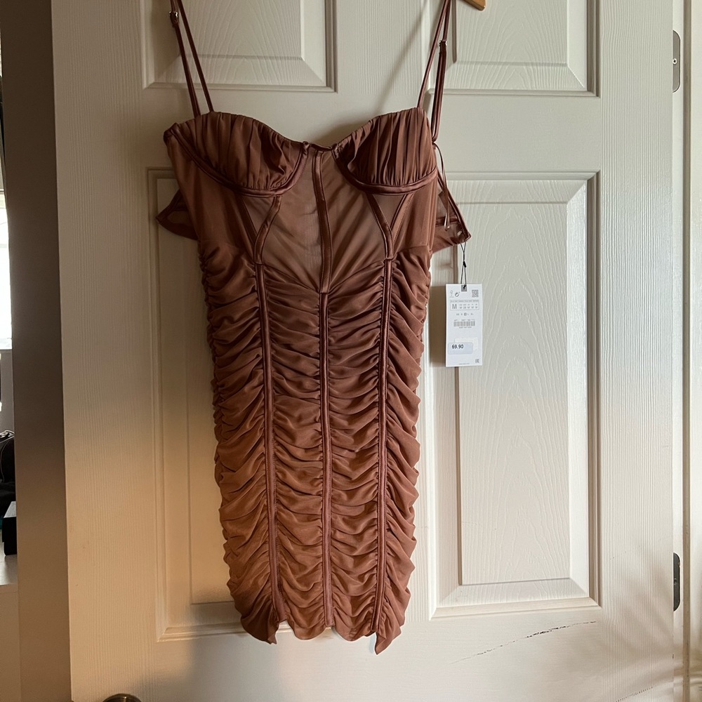 NWT Zara ruched dress